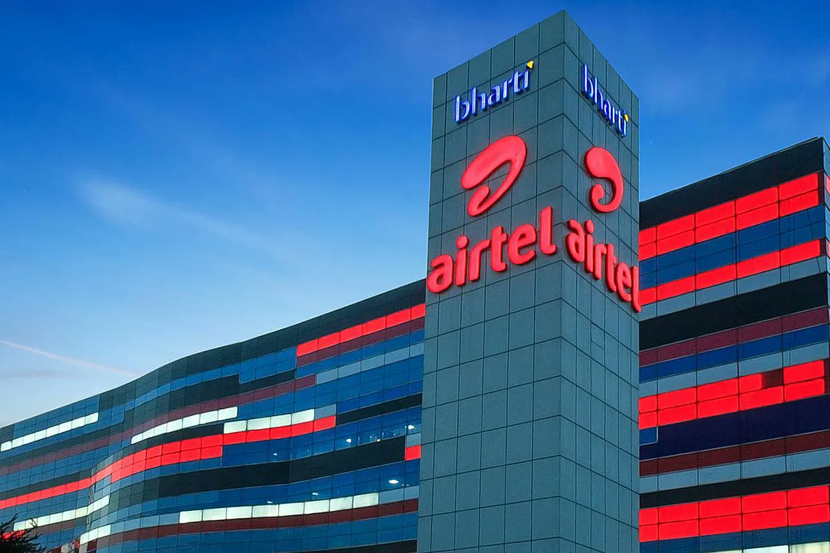 DarShazia25293's tweet image. Bharti Airtel launches AI-powered spam detection in Jammu & Kashmir, blocking 8M spam SMS and 128M calls in 54 days, enhancing customer digital safety! #Airtel #TechInnovation #SpamFree #nayakashmir #badaltakashmir #DigitalSafety #Telecom #JammuAndKashmir #CustomerProtection