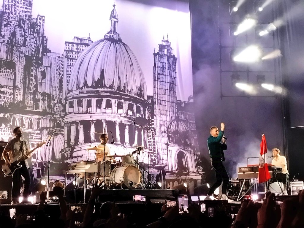 Keane en Lima. Sublime y nostálgico. Pura emoción en los veinte años de Hopes and Fears, el disco que nos acompañó en la adolescencia.