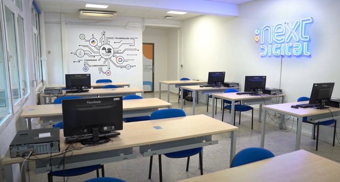 nextdigitalhub's tweet photo. 😎 Inauguramos el aula Next Digital - ETSISI UPM. 

Lo haremos en un acto de presentación, el próximo martes 26, de 13 a 15 horas.

¿Quieres venirte? Apúntate aquí https://t.co/cUGjmOUKvR https://t.co/bz0bdWolB9