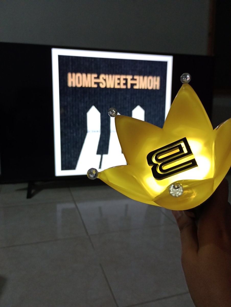 iannethe's tweet photo. Pero que joya de canción 💛👑 mis bebés siempre serán mi Home sweet Home, lloré y no sé cuantas veces la he repetido 🥹 Gracias #Bigban
#GDRAGON #GDRAGON2024 #TAEYANG #DAESUNG #HomeSweetHome_GDYBDae #HomeSweetHome https://t.co/rVcsj1QyPm