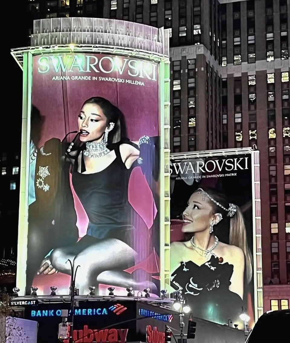 ghostinsoon's tweet photo. like you really can’t say it isn’t her year https://t.co/33dKmpKqyD
