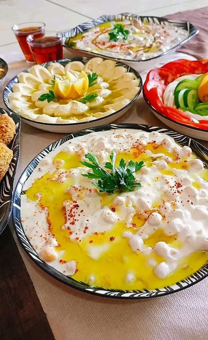 Reem_591's tweet photo. فطور #يوم_الجمعة عند كل #الشعب_السوري 🇸🇾😋💞

هاد اسمو صباح الخير 💚 https://t.co/HvJ4E97Fvx