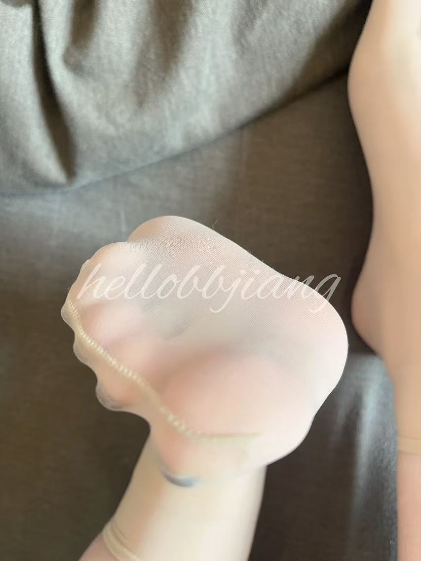 好似棒棒糖
<a href="/SUOXV/">四条（足控女S榜单）</a>