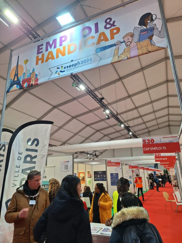 Le salon Paris pour l'Emploi, place de la Concorde à Paris, c'est encore aujourd'hui. Avec un espace Handicap de plus de 30 exposants, venez rencontrer des chargés de recrutement et référents handicap de belles entreprises. <a href="/CarrefourEmploi/">Carrefours pour l'Emploi</a> .<a href="/handirect/">Handinova</a> est présent. #recrutement