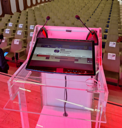 MAPFRE's tweet photo. Todo preparado para que comience el Observatorio Económico de #MAPFREeconomics y
@elconfidencial. @ahuertasmejias, @ManuelAguileraV
y @GonzaloDCadenas de #MAPFRE, participarán junto a destacados economistas como Luis de Guindos.  

📅22/11 
⏰9:00 (CET) 
📍 Auditorio El Beatriz https://t.co/f3WUhSJns5