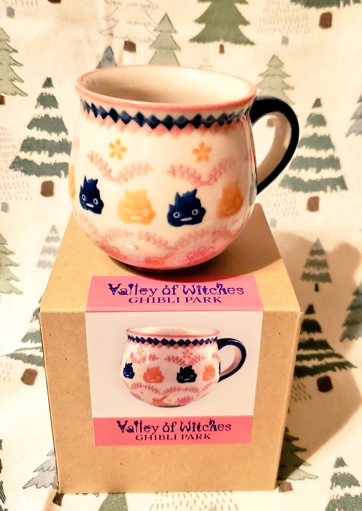 ジブリパークの新商品ポーリッシュポタリーのカルシファーマグ
