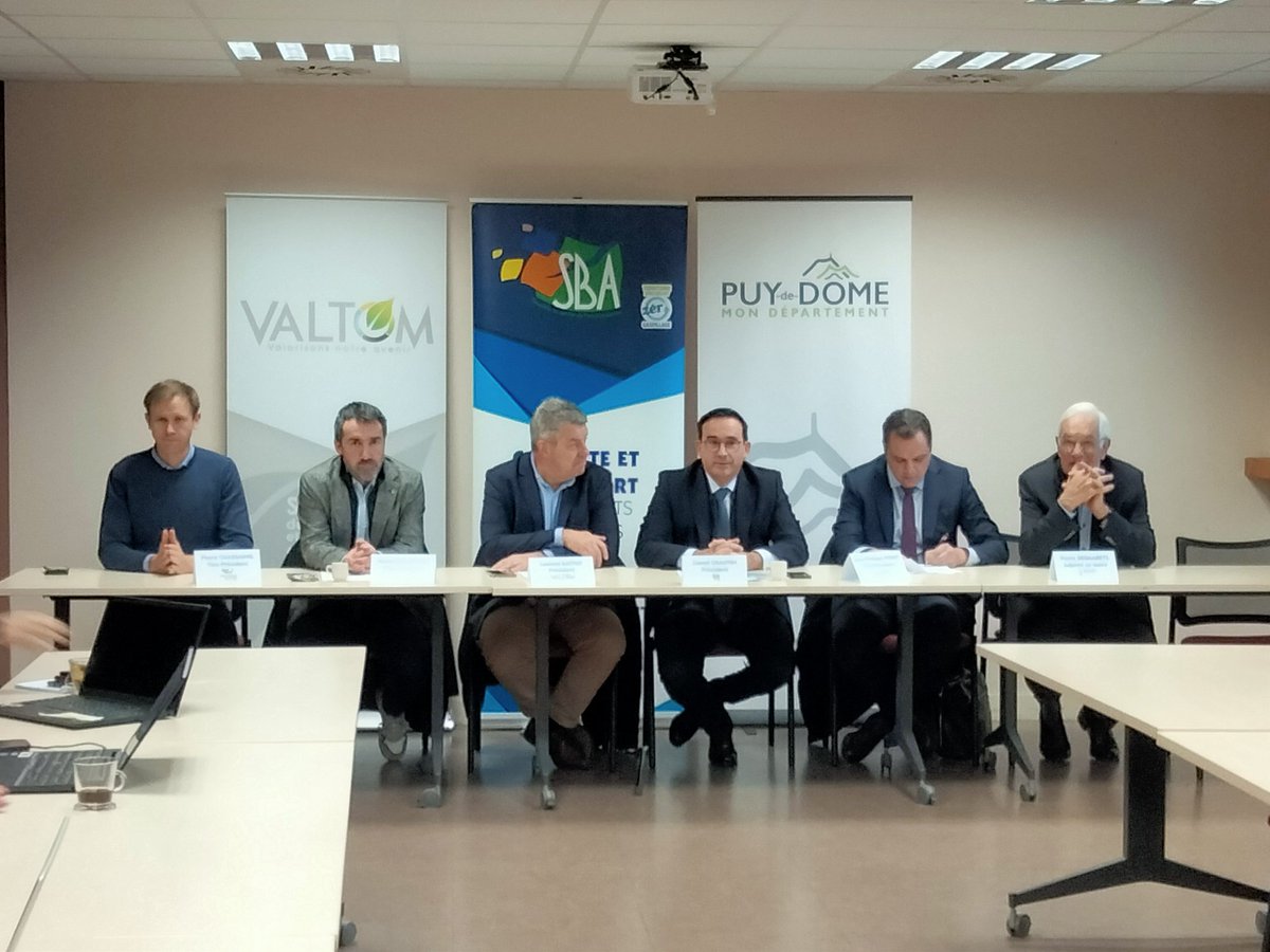 Retenez la date : Les #journeesdeleconomiecirculaire sont lancées <a href="/sbacollecte/">SBA</a>  <a href="/Departement63/">Puy-de-Dôme, mon Département</a> <a href="/valtomclermont/">VALTOM</a>, avec <a href="/RLV_agglo/">Riom Limagne et Volcans Agglomération</a> <a href="/VilledeRiom/">VILLE DE RIOM</a> vous donnent rdv les 22, 23, 24 mai 2025 pour fêter l'économie circulaire. Salon professionnel, conférences, marché zéro déchet, concert...