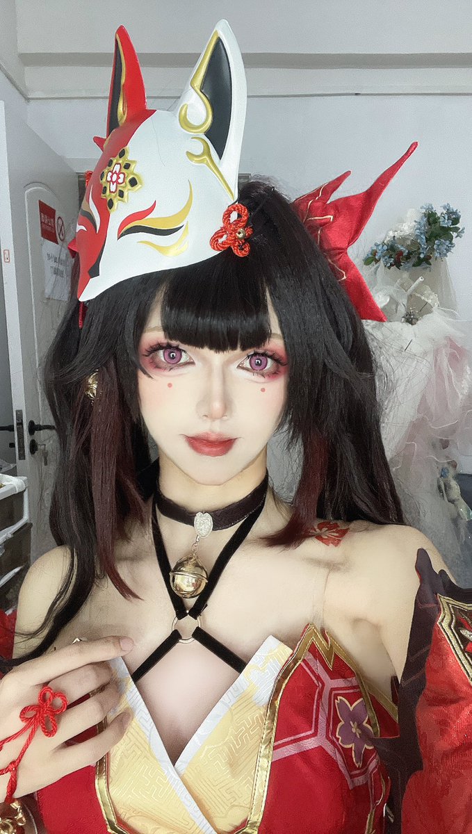 ayanaCOS's tweet photo. 愚者千面，游戏人��

#花火 
#cos 
#崩壊スターレイル https://t.co/C0ibvCL1Zp