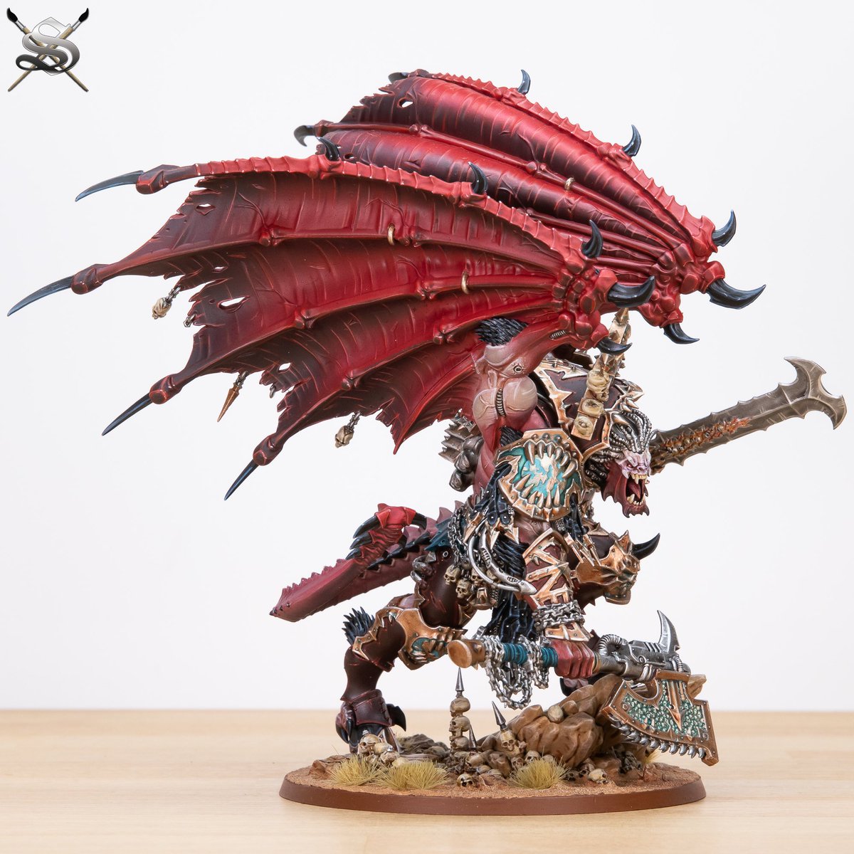 Angron, Primarch of the World Eaters, the red angel, which we have completed as part of an army commission phase. 

For a quote or to book your commission:
siegestudios.co.uk/get-a-quote

This super impressive sculpt and imposing miniature is always a pleasure to paint. In this case we