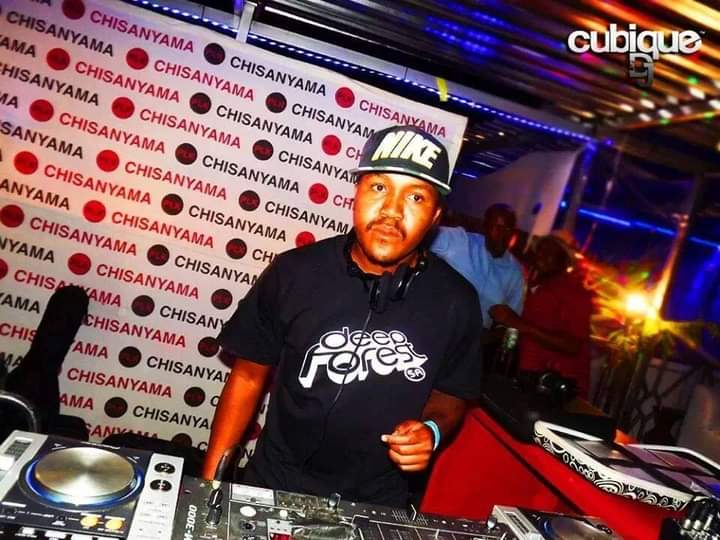 RoqueRSA's tweet image. #TBT @Hit_Refresh #Deepforest @jaguarpawdj 🔥❤️