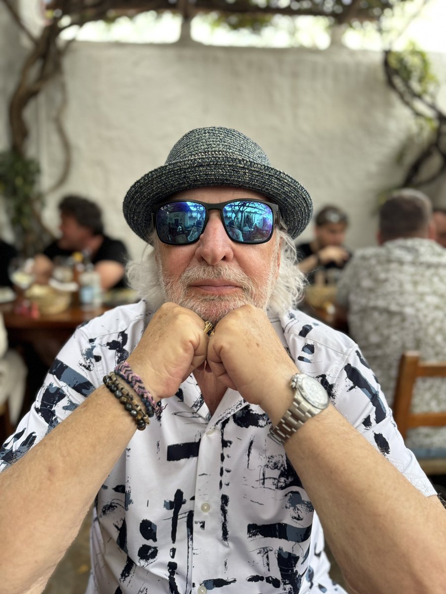 Silverfox1949xx's tweet image. Going to be grumpy on @TRETalkRadio with @marbellagiles always a bit of fun 11.30 cet Have a listen 
#mrgrumpy #internationalmanofmisery  call in if you like