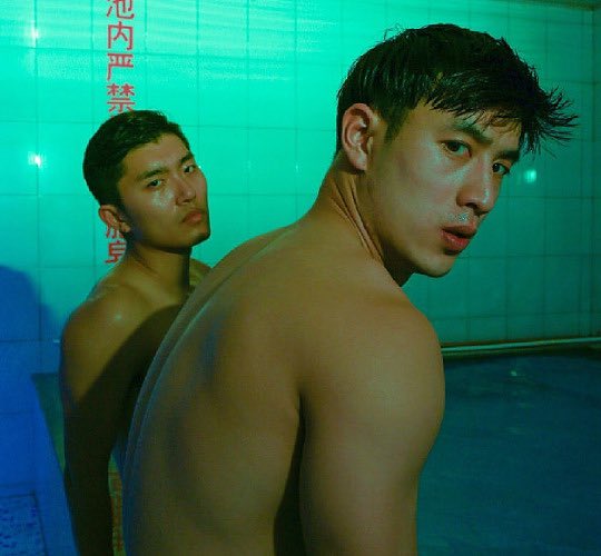 Photography by JSANKS, for the series【8块钱的澡堂】 in 2017.