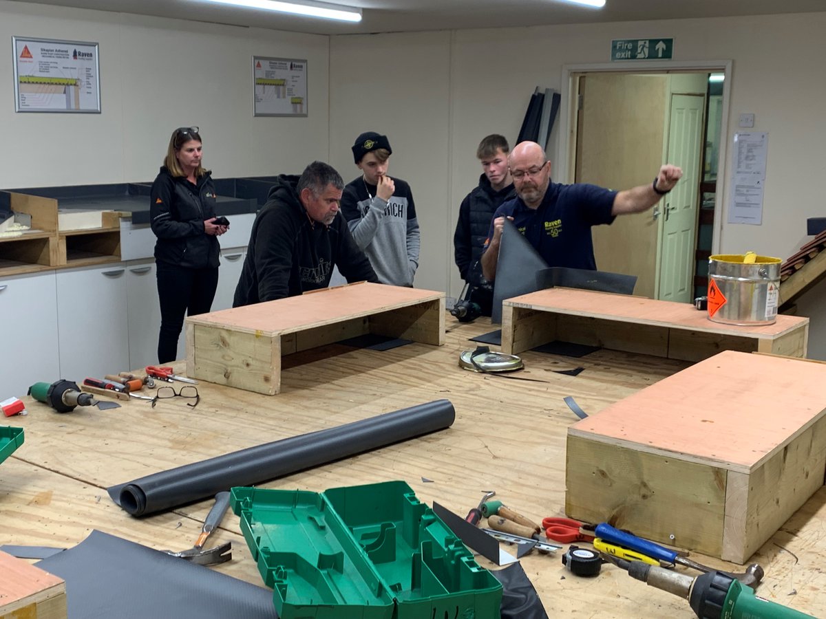 RavenRoofingSup's tweet image. Another great single ply training session completed at our Hawkhurst Training Centre.

To book a place on an upcoming courses, please contact: Jack.lewis@ravenroofingsupplies.co.uk
#singleply #trainingiskey #roofingsupplies
@sikalimited @roofingtoday