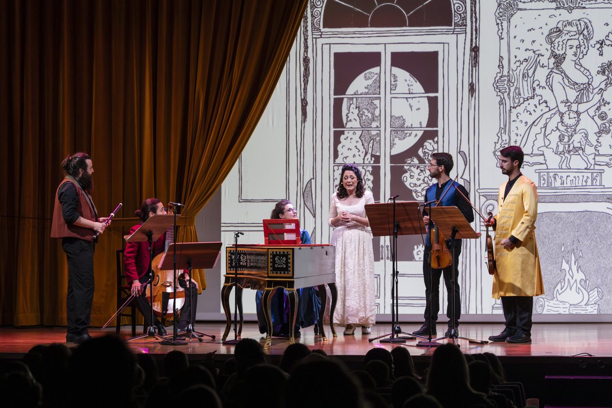 📜 ¡La Duquesa de Campomayor y sus músicos se van de viaje!

“En el salón de una mecenas” se traslada al festival <a href="/Fest_UbedaBaeza/">FestivalUbedayBaeza</a> los días 28 y 29 de noviembre 🎶

➡️ festivalubedaybaeza.com/ciclo-ii-anacr… 

📷 DoloresIglesias Fernández / Archivo Fundación Juan March