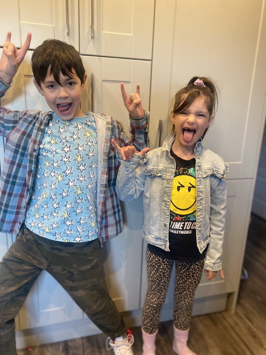 Rachel Hutt tweet media