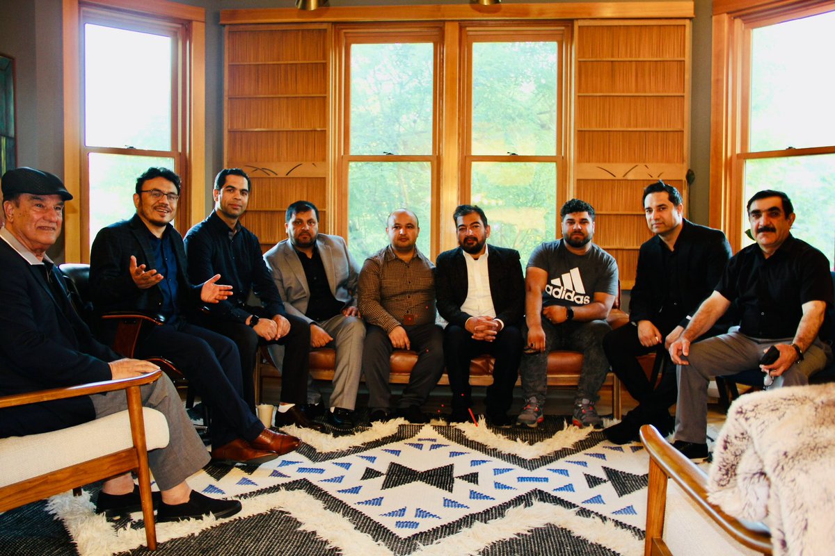 KeramuddinAzimi's tweet photo. از آقاي لِي Lee رئيس عمومي سازمان جامعه مهاجران و پناهندگان در آمریکا بابت تقدیر و حمایت شان سپاسگزارم. 
دفتر IRCO معتبرترین سازمانی است که بیشتر از 50 پنجاه سال میشود در ایالات متحده آمریکا مصروف خدمت به پناهندگان میباشد. 

#ARSA
#IRCO https://t.co/7vPEHZFCI7