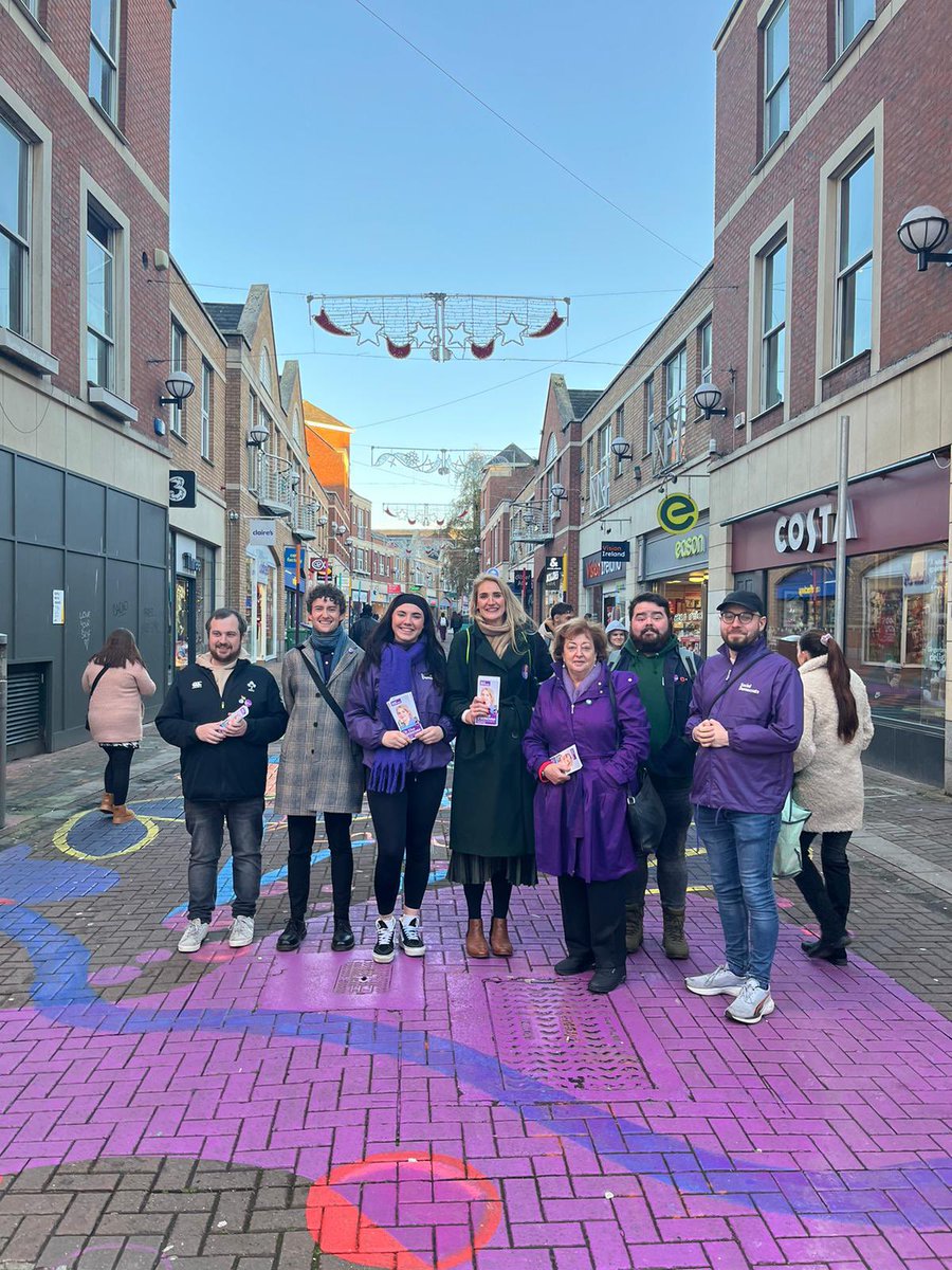 elisaodonovan's tweet photo. Thank you so much to @CathMurphyTD who spent the day with me yesterday in Limerick. We started with meeting people in Rhebogue, followed by lunch in Hook and Ladder and then a quick tour of Limerick City. Catherine Murphy has always been a huge support to me in Limerick 💚💜 #GE2024 #Limerick