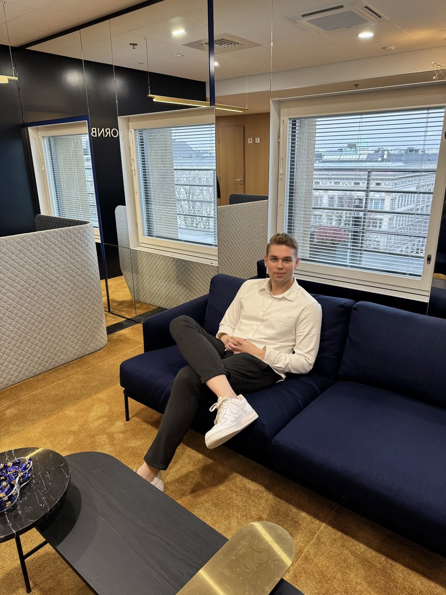 We are excited to announce Lauri Saarelainen’s appointment as Associate as of 21 November 2024! Started as a Senior Trainee, Lauri now supports clients in employment law and brings expertise in legal tech and knowledge management. Congrats Lauri – glad to have you on board! 💎