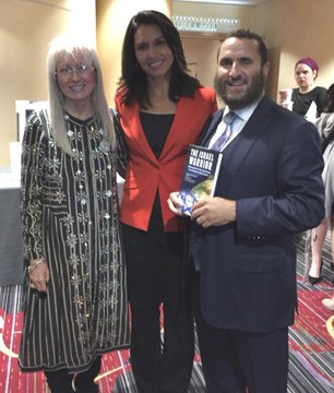 Aminahmad41's tweet image. Well beyond the mainstream media narratives always revolving around #Russia 
The backers of #Gabbard are also financiers of #Trump 😉... like the lady on the left👇.. it&apos;s telling when folks paint @TulsiGabbard as anti-establishment when she was nominated for #DNI