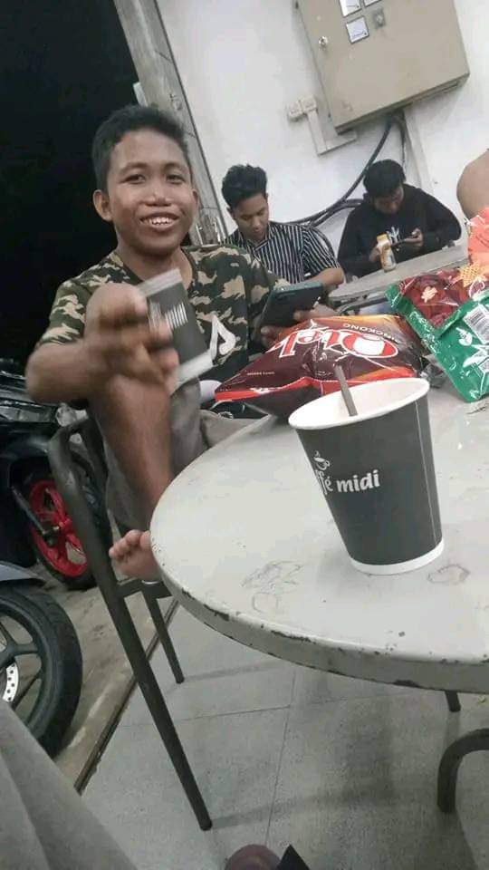 <a href="/ryan_nira/">Ryan Nira</a> Pemilik saham