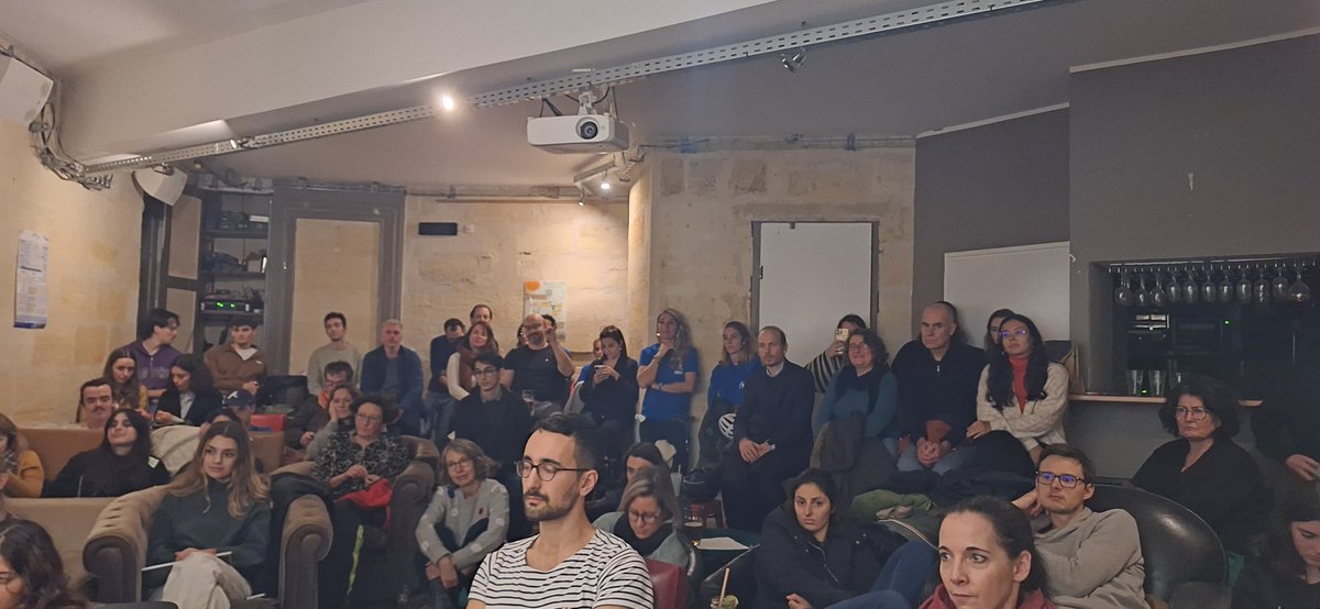 Grau Étienne tweet media