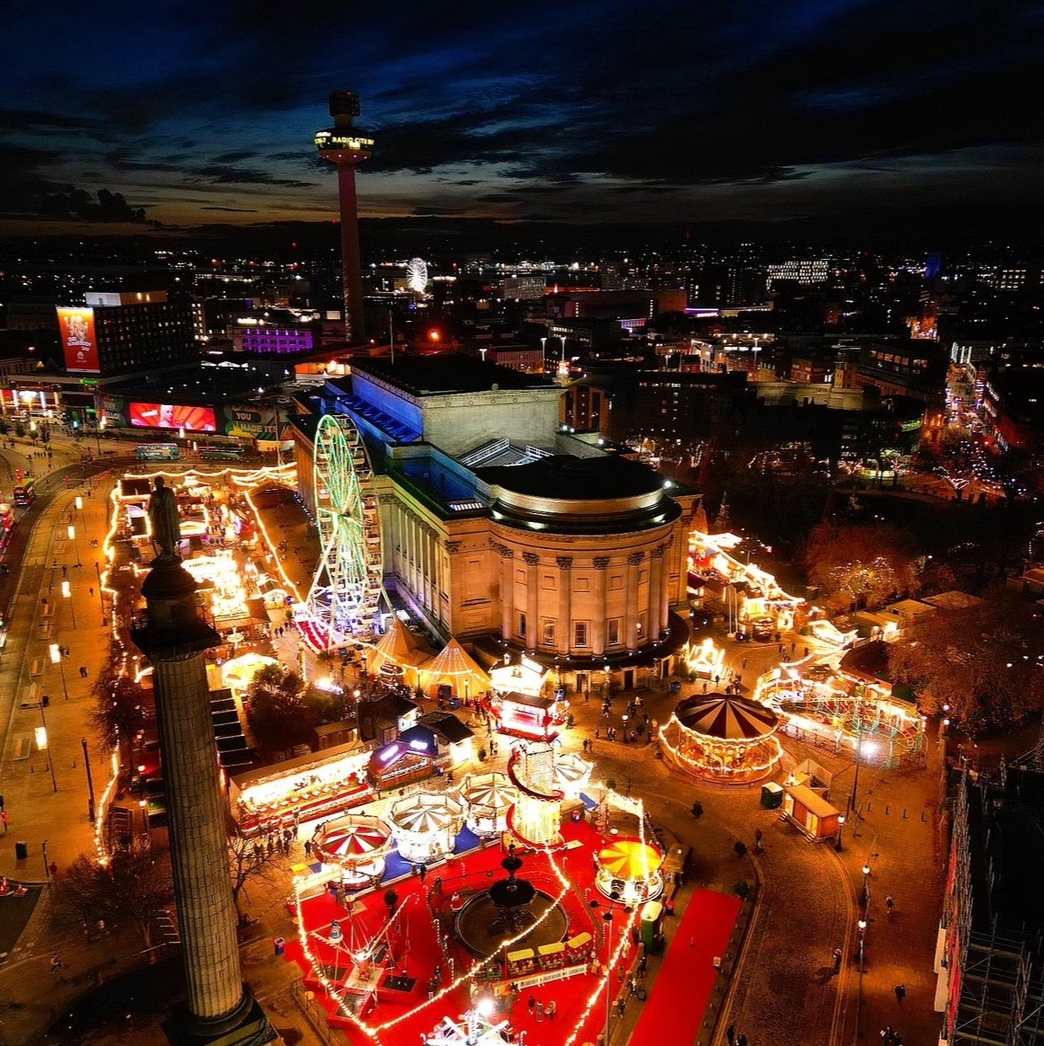 It's beginning to look a lot like Christmas in Liverpool! 😍🎄

Last weekend marked the return of Liverpool's Christmas markets beautifully located around St George's Hall. Be sure to add this to your festive bucket list! ✨

📸: Toni Elise Photography