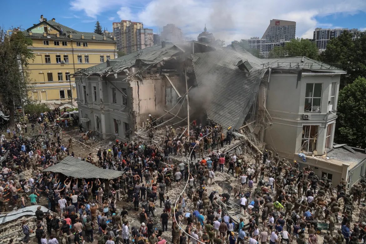 This is Kyiv’s main children’s cancer hospital.

After Russian missiles struck it.

You can’t negotiate with this level of evil.

Russia must be defeated.