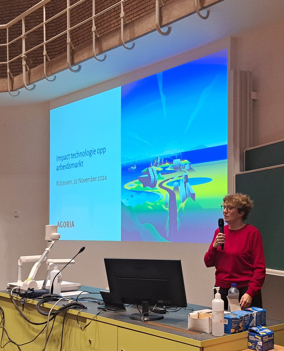 Combining best of both worlds. Intro door <a href="/Agorianl/">Agorianl</a> bij studenten @FEBkuleuven over de impact van technologie op de arbeidsmarkt