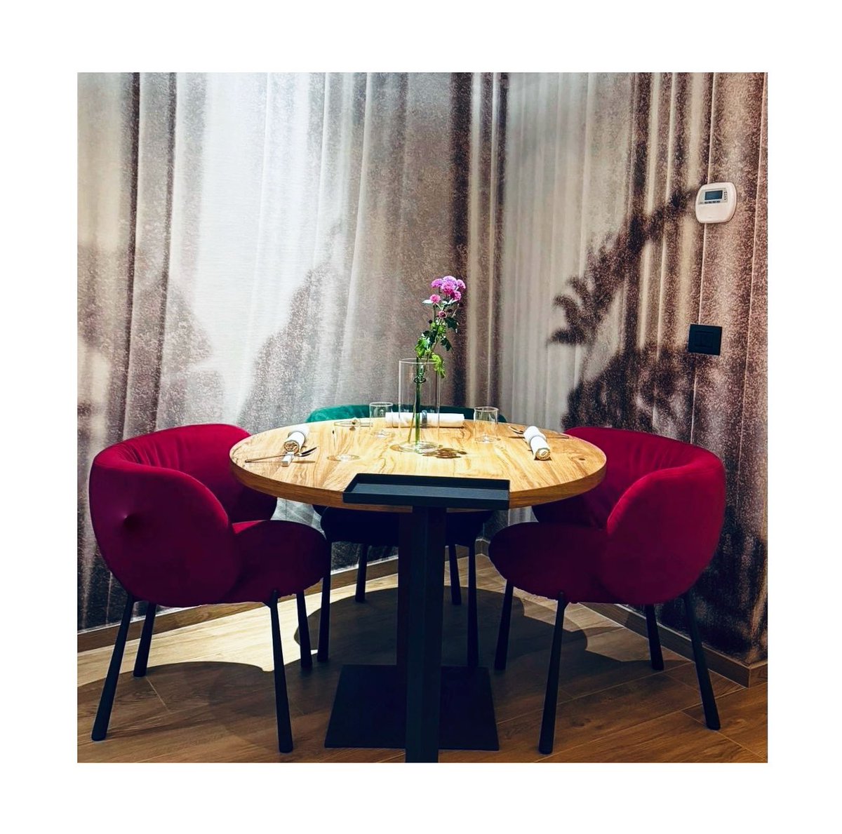 💚 @ristorante_casatargi  GRAZIE per aver scelto MYS per il vostro bellissimo ambiente a Prato!! 💃❤️
Interior design @elisa_foli ❤️💚
Mys design <a href="/beatrizsempere/">Beatriz Sempere</a> for <a href="/midjspa/">MIDJ</a> 
🙏🏻 @ariannarogaitargi @niccolotargi___ &amp; @patriziorighi 
#myscollection #midj #beatrizsempere