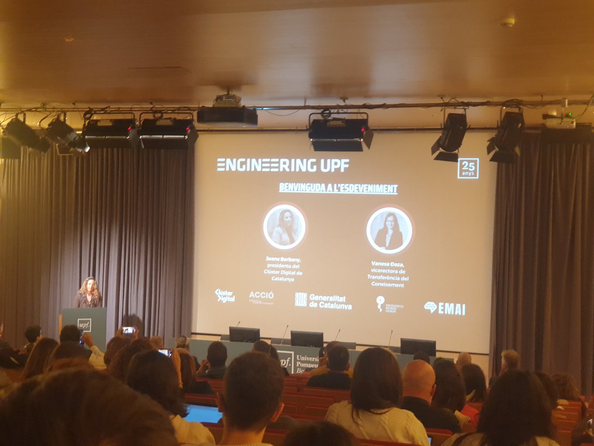 Quin goig estar avui a la celebració dels #25anys escola d'enginyeria <a href="/UPFBarcelona/">UPF Barcelona</a> amb <a href="/joanabarbany/">Joana Barbany Freixa ⭐️</a>, la secretària polítiques digitals <a href="/mariagalindogd/">Maria Galindo Garcia-Delgado</a>, <a href="/OEIAC_UdG/">OEIAC 💭</a>
<a href="/albert_sabater/">Albert Sabater Coll</a> amb la ponència d'<a href="/ibelda/">Ignasi Belda</a> #AIAct de la agencia nacional de supervisión #IA