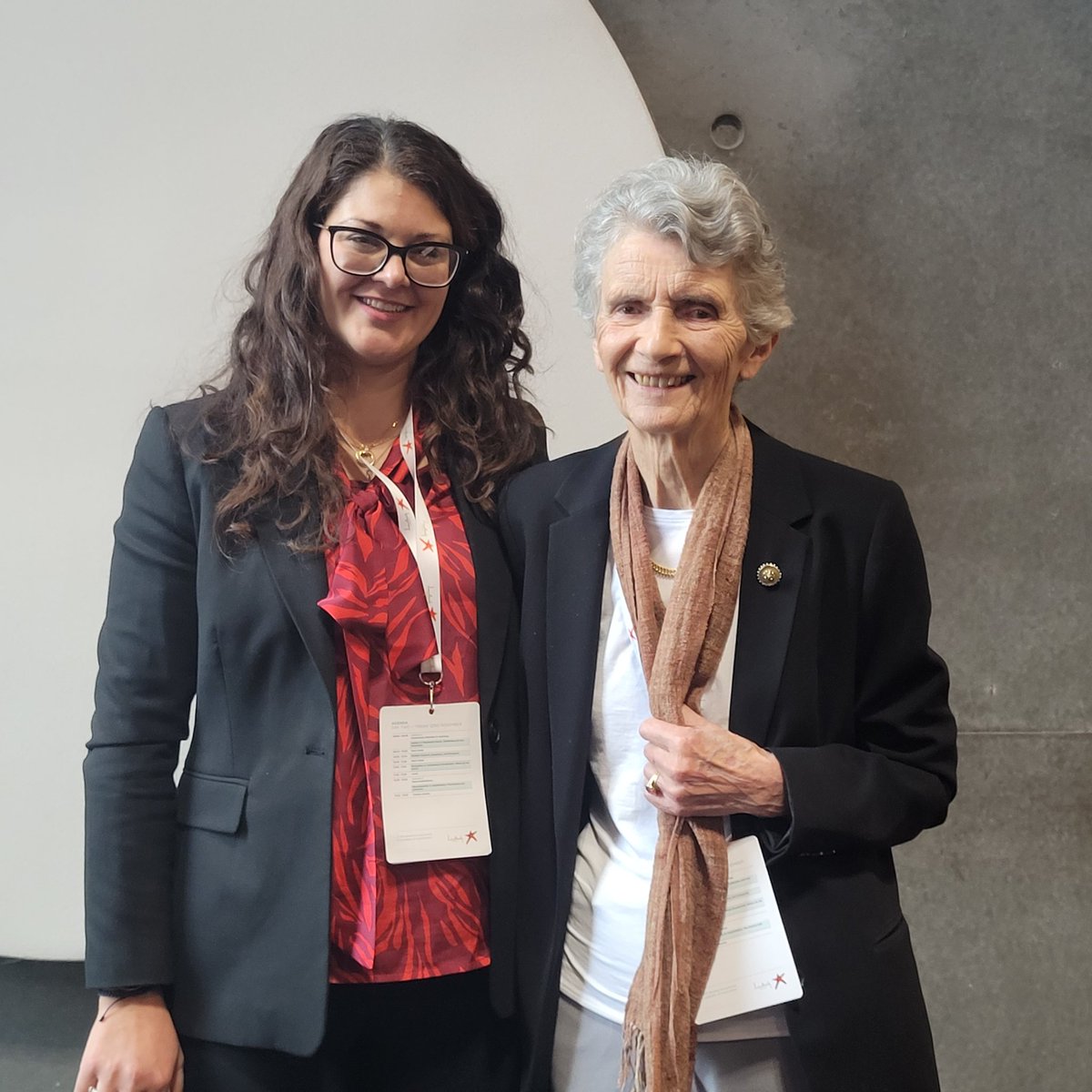 ap_andreou's tweet image. With Prof Angela Vincent @UniofOxford after a brilliant talk on #biomarkers and role of #antibodies in #MyastheniaGravis. Fishing exersices for biomarkers identifications as the ones we do in #headaches have huge limitations unfortunately. #migraine #ClusterHeadache @WolfsonSPaRC