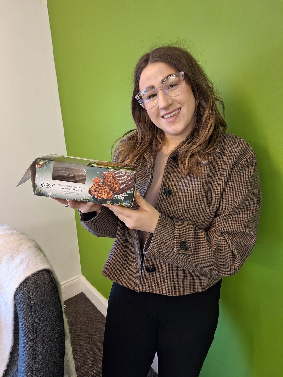 🎄 Yule log competition week 2. We were all very impressed with Mollys efforts until we found out that the effort only included popping into Tesco and purchasing one of Tescos finest 🤣  It was delicious though!

#officefun #christmascountdown #tescofinest