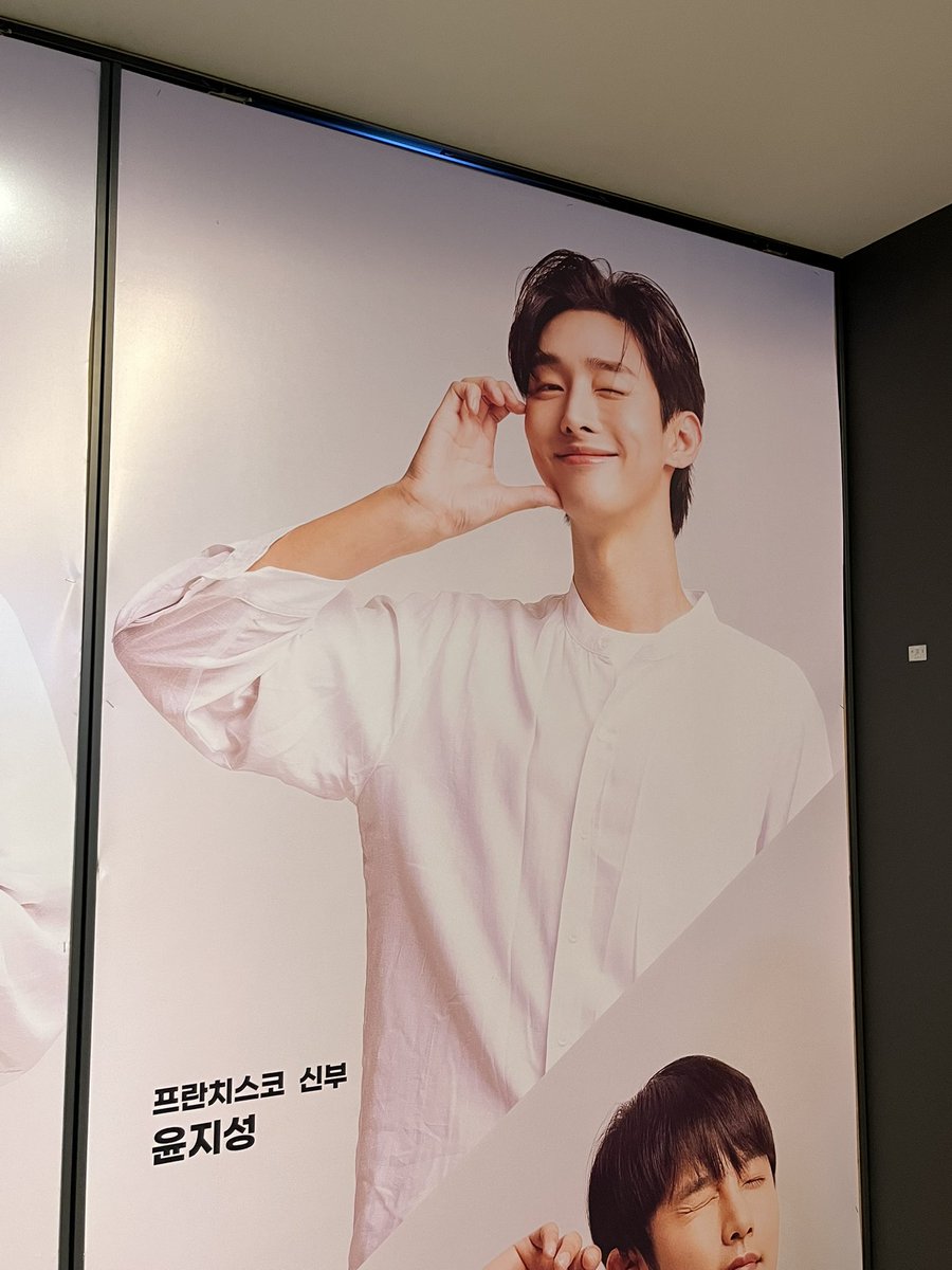YJS_1220's tweet photo. 넘예브네영... https://t.co/urkemBqt3u
