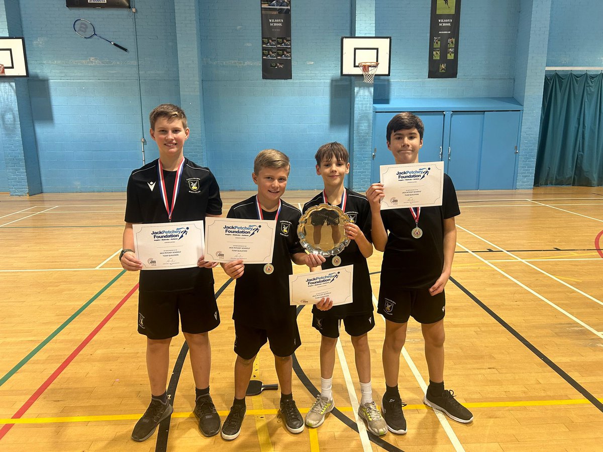 Eddie, Jack R, Jack H, Bernardo represented the school table tennis team in the Borough championships. This was a very competitive competition. Well done to our Swans 🦢🏓