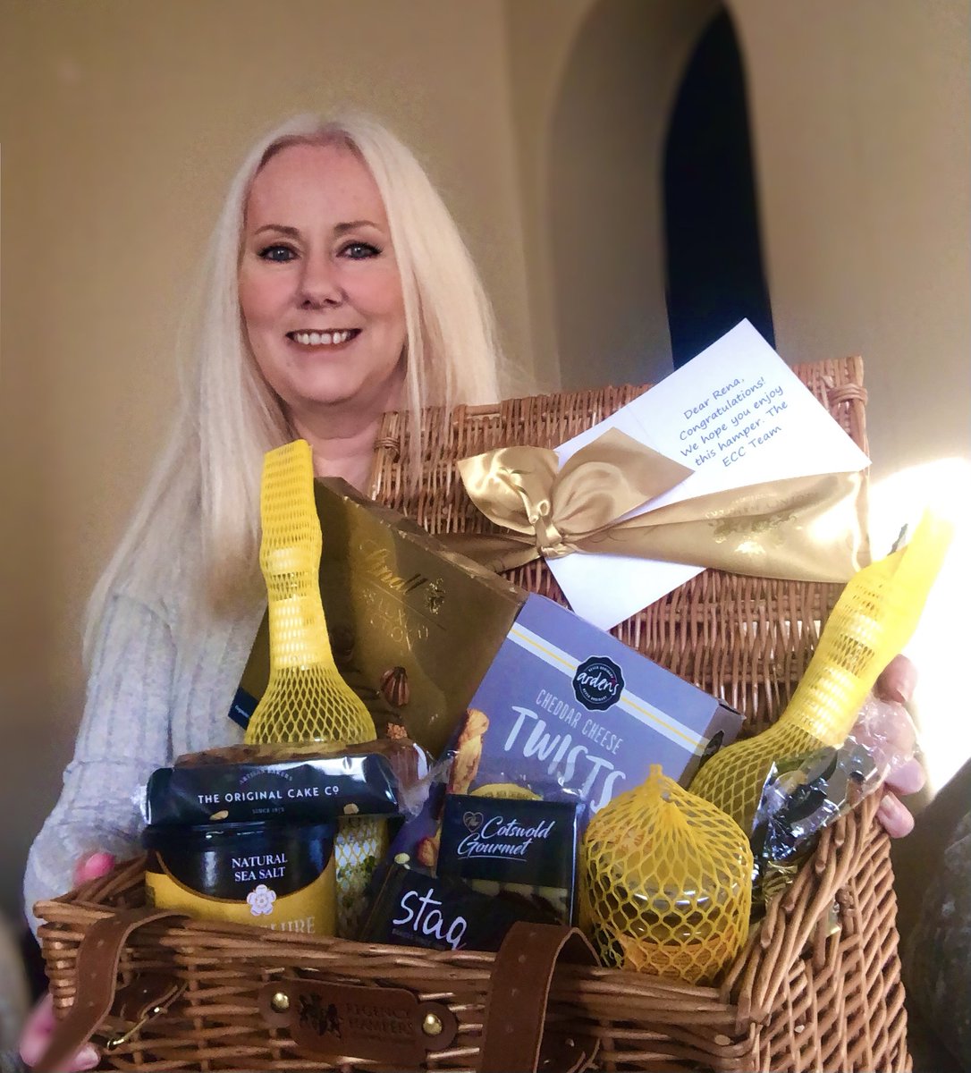 The hampers have arrived with the winners of last week's virtual conference competition.

Rena McAdam from Glasgow Clyde College for the post of the day, and Fran Hancock from Bath Spa for her perfect knowledge of 90s-2020s culture(!)

Enjoy!

#ecc24conf