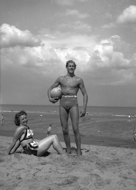 Tyne & Wear Archives (@twarchives) on Twitter photo For Tuesday's <a href="/explorearchives/">Explore Your Archive</a> for #Mythology we have this photo from August 1950 taken at South Shields beach - but worthy of any 'picture book' Greek Hero!
<a href="/S_ShieldsMuseum/">South Shields Museum</a> <a href="/STyne_Council/">Official South Tyneside Council</a> <a href="/shieldsgazette/">Shields Gazette</a> For Tuesday's <a href="/explorearchives/">Explore Your Archive</a> for #Mythology we have this photo from August 1950 taken at South Shields beach - but worthy of any 'picture book' Greek Hero!
<a href="/S_ShieldsMuseum/">South Shields Museum</a> <a href="/STyne_Council/">Official South Tyneside Council</a> <a href="/shieldsgazette/">Shields Gazette</a>