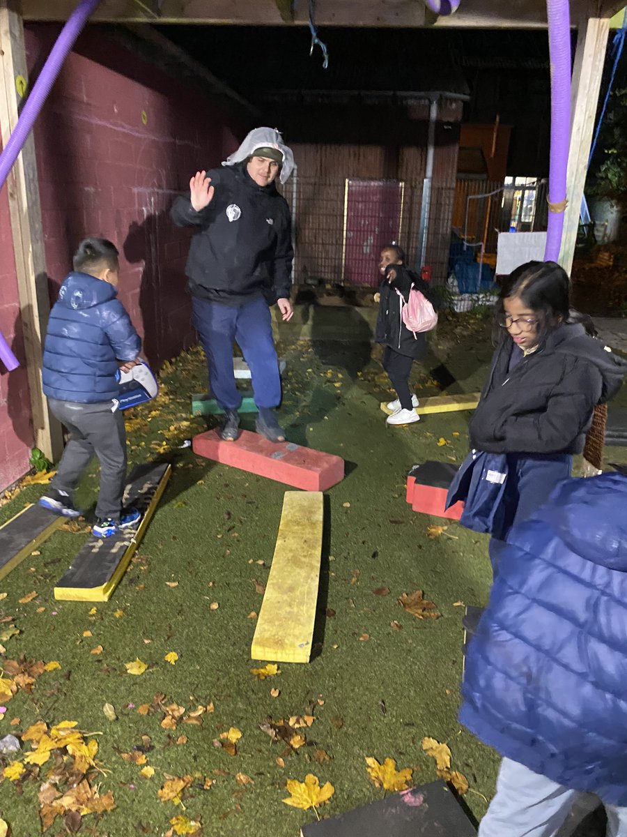 Play_Glos's tweet image. Cooking on the fire and rounds of ‘the floor is lava’ kept us warm during a chilly #Play2Nurture session last night 🌋 
 
@TNLComFund #ChildLedPlay #TimeToBe