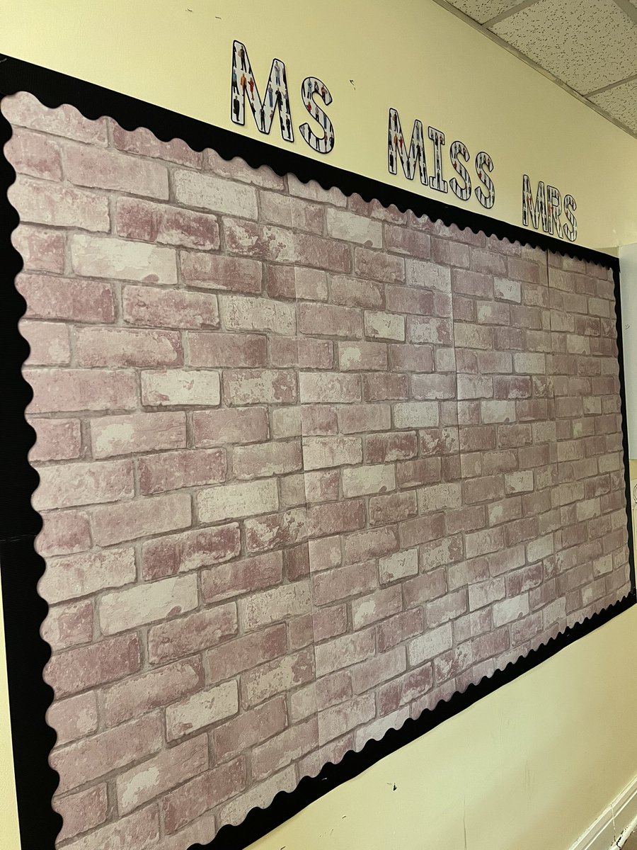 Getting our young people involved to create our new board to display our new topics - looking at personal strengths and values over the next few weeks. 

<a href="/MsMissMrs1/">MsMissMrs CIC</a> <a href="/outreach_iwbs/">SharonHutchinsonDHT</a> <a href="/IWBSFalkirk/">Inclusion&Wellbeing</a>