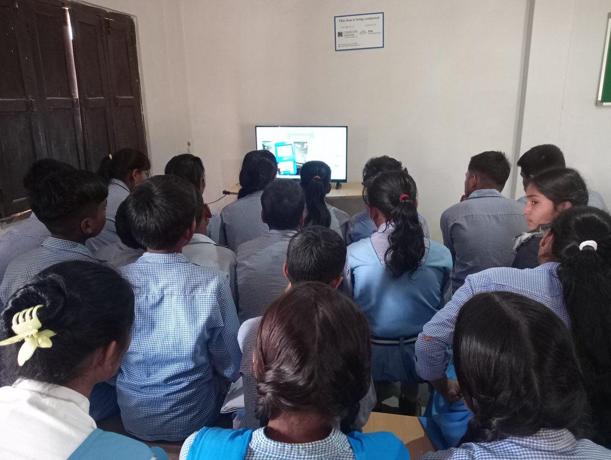 ComputerShiksh1's tweet image. डिजिटल विभाजन को पाटने #BridgingDigitalDivide तक, हम जो भी कदम उठाते हैं, वह एक अधिक समावेशी और शिक्षित दुनिया बनाने में मदद करता है।
#ComputerShiksha में, हम बदलाव की सामूहिक भावना में विश्वास करते हैं। आइए, एक साथ मिलकर वंचितों को सशक्त बनाने के लिए आपकी भागीदारी एक उज्जवल,