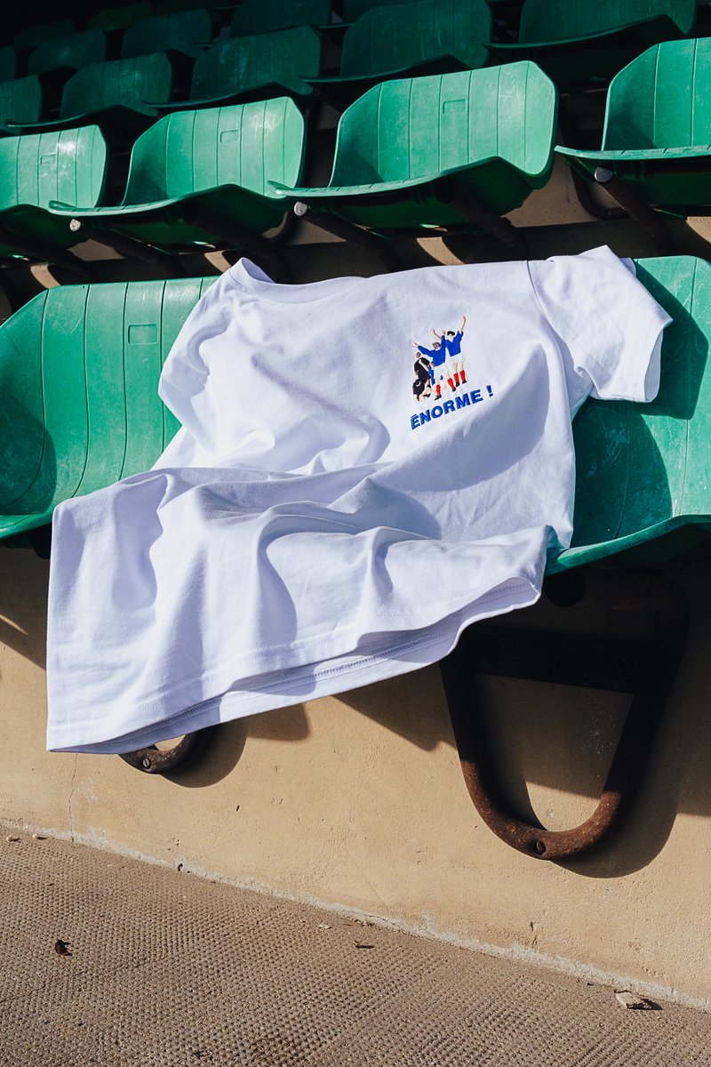 merylbisagni's tweet image. 🔥 @footdimanche x @lequipe 

Quand Foot Dimanche revisite les unes iconiques de L'Equipe 😍

footdimanche.com/collections/le…