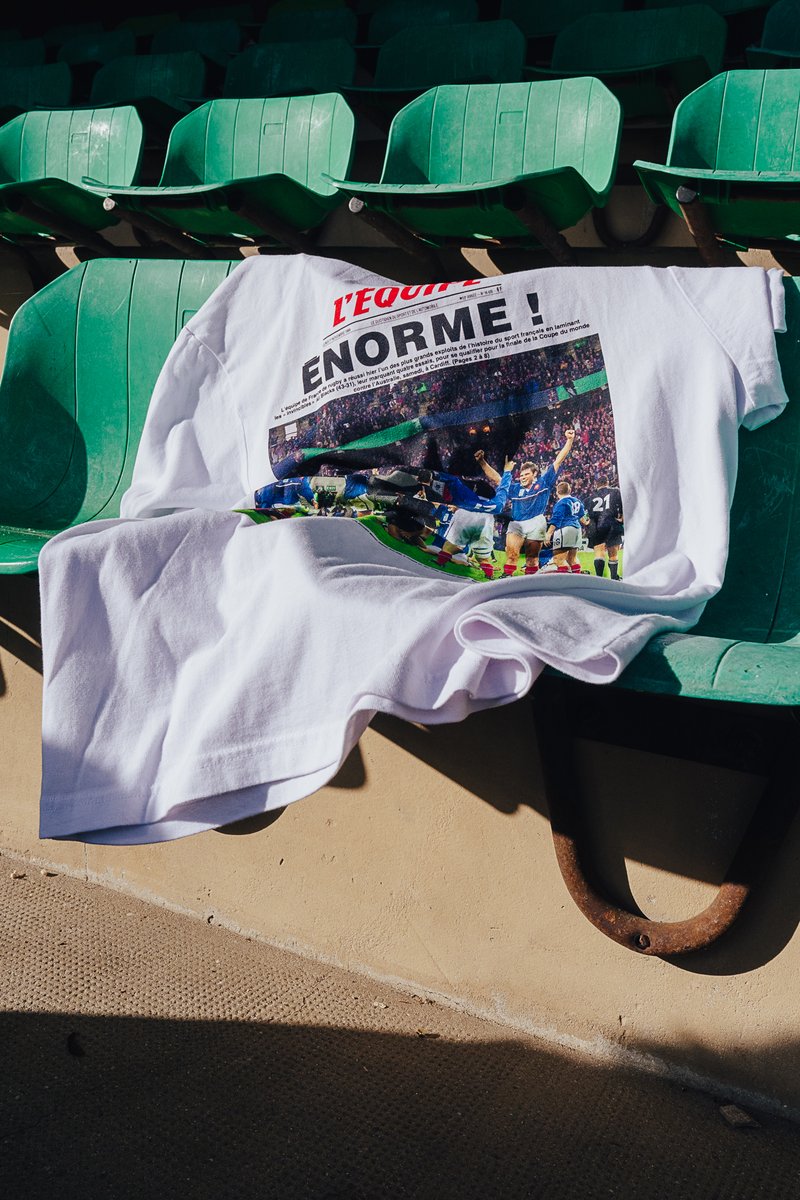 merylbisagni's tweet image. 🔥 @footdimanche x @lequipe 

Quand Foot Dimanche revisite les unes iconiques de L'Equipe 😍

footdimanche.com/collections/le…