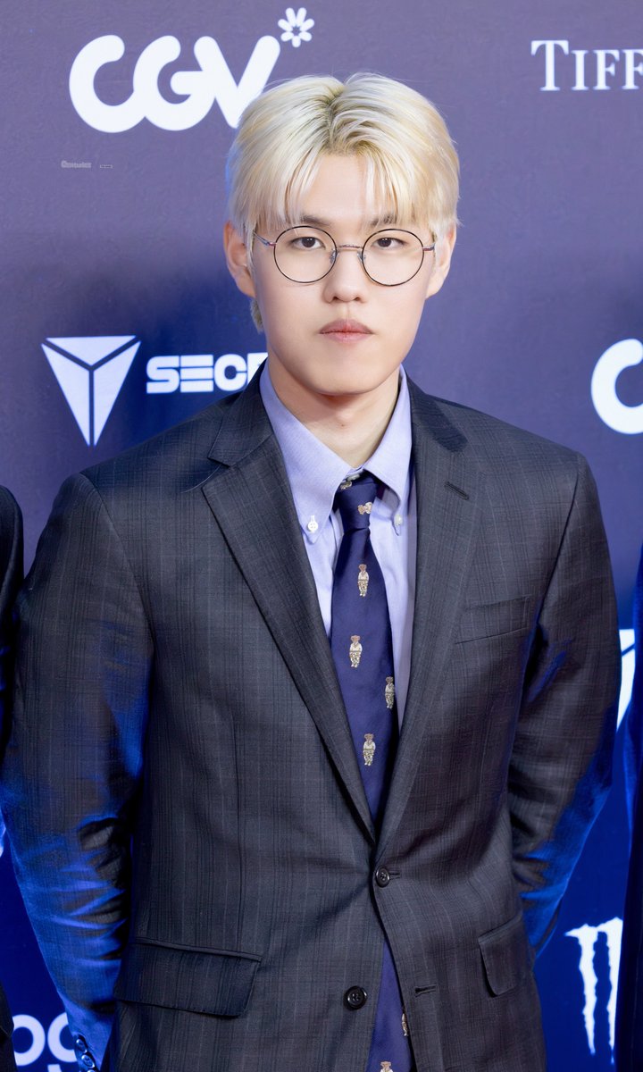 Centuries_LOL's tweet image. 231213 LCK Awards
#์ค๋ #Oner #T1
๊ทธ๋ฌ๋๊น ์ด ๋ชจ์ต์ ์ฌํด๋ ํ๋ฐ๋ก ๋ณธ๋ค๋ ๊ฑฐ์ฃ ?๐๐ป