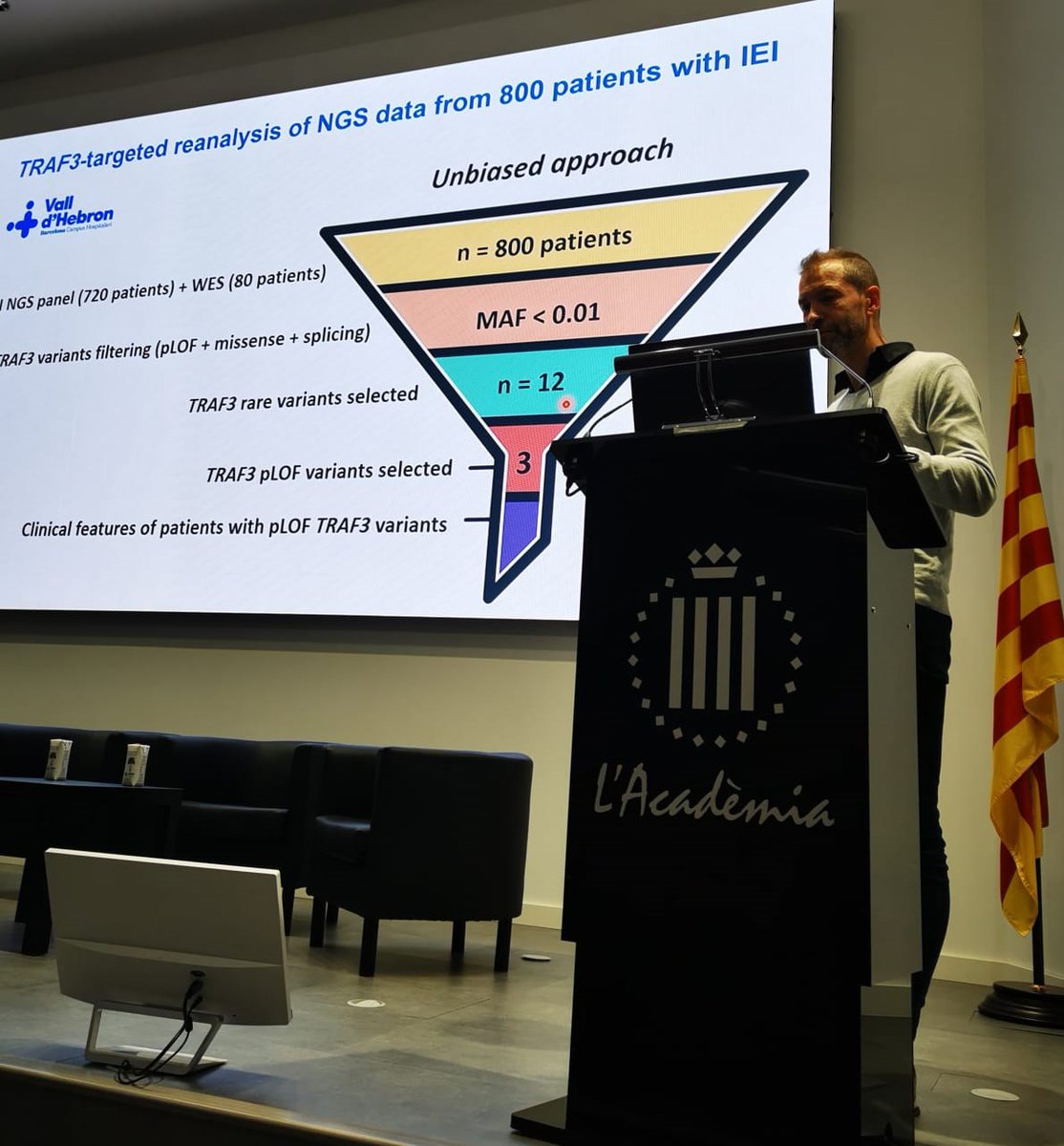 Immunologia Hospital Vall d'Hebron (@immuno_huvh) on Twitter photo I continuem, avui li toca al Dr. Roger Colobran d’<a href="/Immuno_HUVH/">Immunologia Hospital Vall d'Hebron</a> que ha presentat "TRAF3 deficiency: From Herpes Simplex Encephalitis to B cell dysregulation syndrome" <a href="/vallhebron/">Vall d'Hebron</a> <a href="/VHIR/">chocomint</a> <a href="/SCI/">Sci</a> I continuem, avui li toca al Dr. Roger Colobran d’<a href="/Immuno_HUVH/">Immunologia Hospital Vall d'Hebron</a> que ha presentat "TRAF3 deficiency: From Herpes Simplex Encephalitis to B cell dysregulation syndrome" <a href="/vallhebron/">Vall d'Hebron</a> <a href="/VHIR/">chocomint</a> <a href="/SCI/">Sci</a>