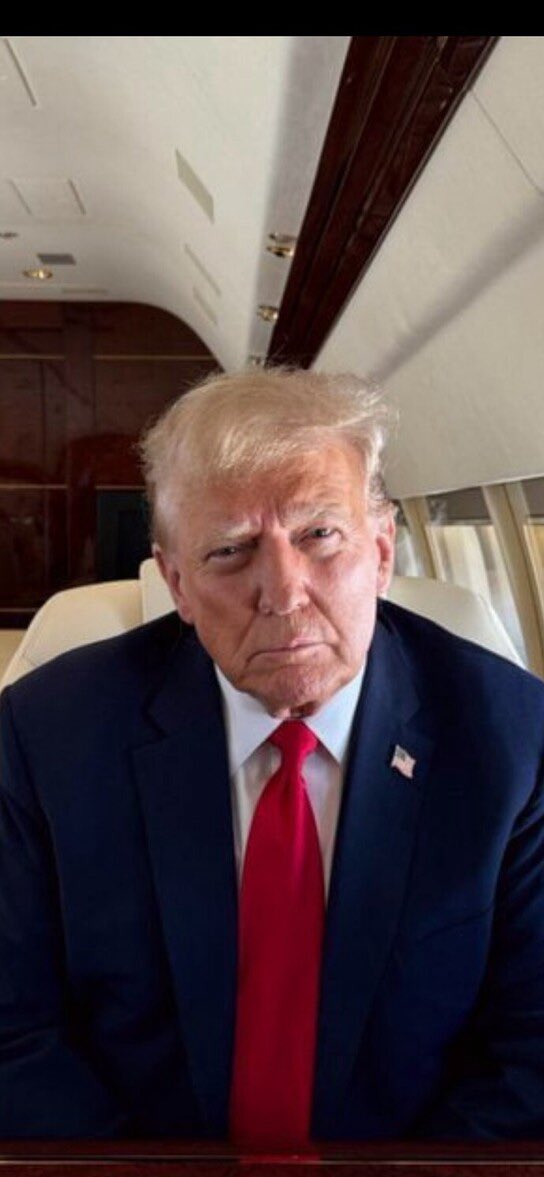 leftyonthetrail's tweet image. 🇺🇸🇺🇸🇺🇸 Just curious, who is sleeping better at night just knowing that President Trump is headed back to the big White House? Reply with a big 👍🇺🇸🇺🇸🇺🇸￼