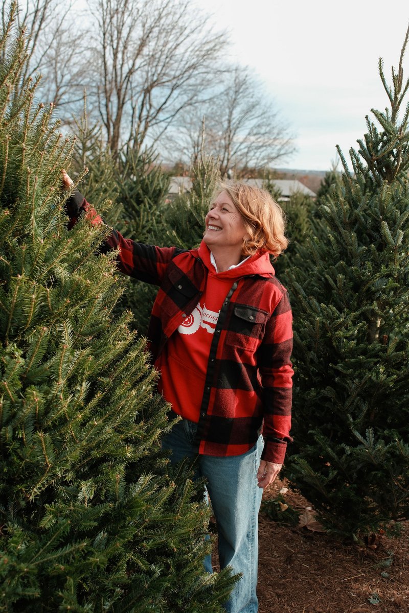 Happiness is finding that perfect tree 🎄

Find your perfect Christmas tree right now at Springridge Farm – you’ll find row upon row of ready-to-go beautiful fresh cut Fraser Fir, Balsam Fir, Scotch Pine, and Snow Tip trees here in our Christmas tree forest.

Daily from 9am - 5pm