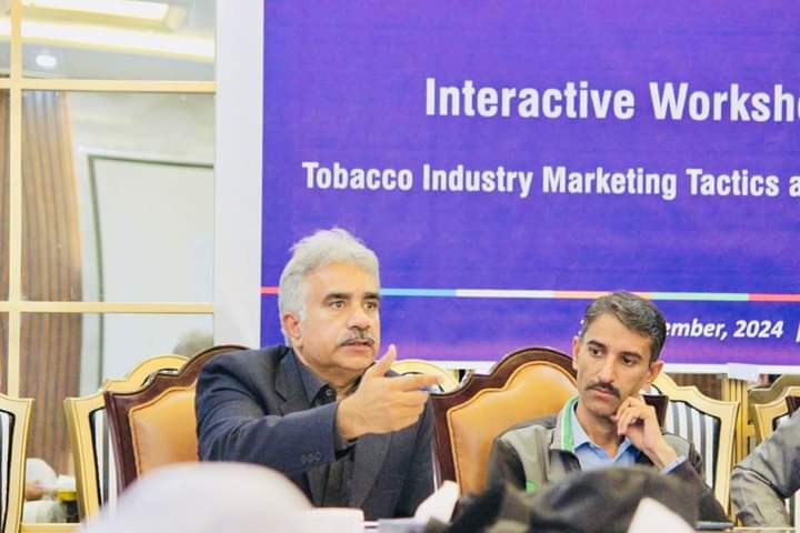 BlueVeinsPak's tweet photo. The interactive workshop engaged media professionals in countering tobacco industry marketing tactics and enhancing effective reporting to raise awareness and promote public health.#MediaForHealth #TobaccoFreeKhyberPakhtunkhwa #CounterTobaccoNarratives https://t.co/19BpBUha0Q