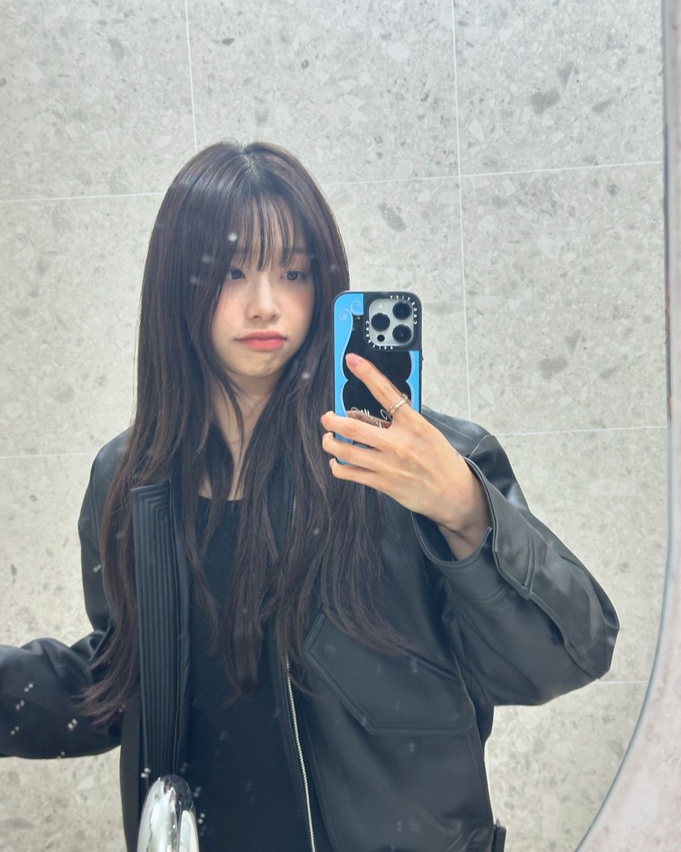 loona pics (@loonaboard) on Twitter photo 