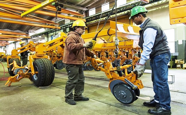 Relevamiento del Campus Norte y el INTA Córdoba🚜👷🏻‍♂️

Maquinaria agrícola. Estudio ocupacional en Córdoba revela dónde hay que poner el foco hacia 2035

➡️ agroverdad.com.ar/2024/11/maquin…

#AgroTitular #AgroCordoba #agro #campo #MaquinariaAgricola #Trabajo
