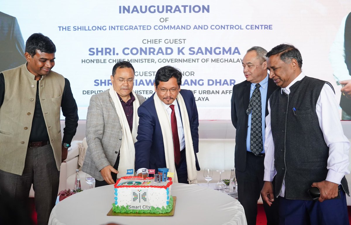 CMO_Meghalaya's tweet photo. HCM informed that the Government is leveraging IT capabilities to drive decision-making in various sectors. HCM noted that the ICCC will foster departmental collaboration to resolve issues and enhance citizen well-being. https://t.co/K5j38sjaye