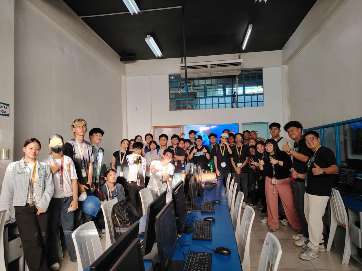 NCSTOFFICIAL's tweet photo. NCST and Sandbox Academy Metaverse training Day 1

@TheSandboxSEA
@georgewong
@borgetsebastien
@TheSandboxGame 
@MarkJosephBago3 https://t.co/P6jpuQF1d4